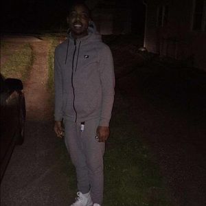 Meet your Posher, Lamont