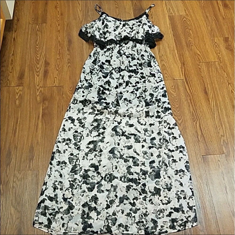 New! Flutter Top Maxi Dress! So CUTE!