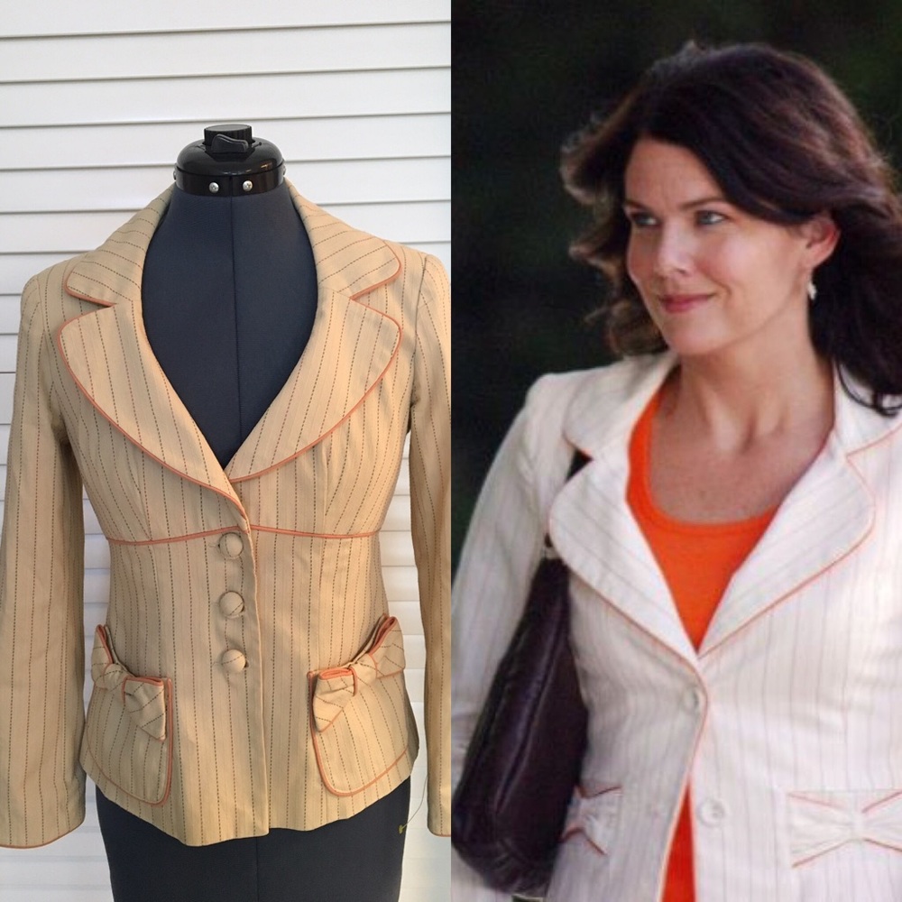 Bow pocket Blazer Size 4