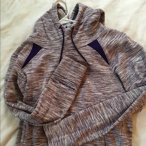 Pullover underarmour