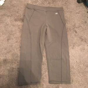 NWOT Alo Yoga pants