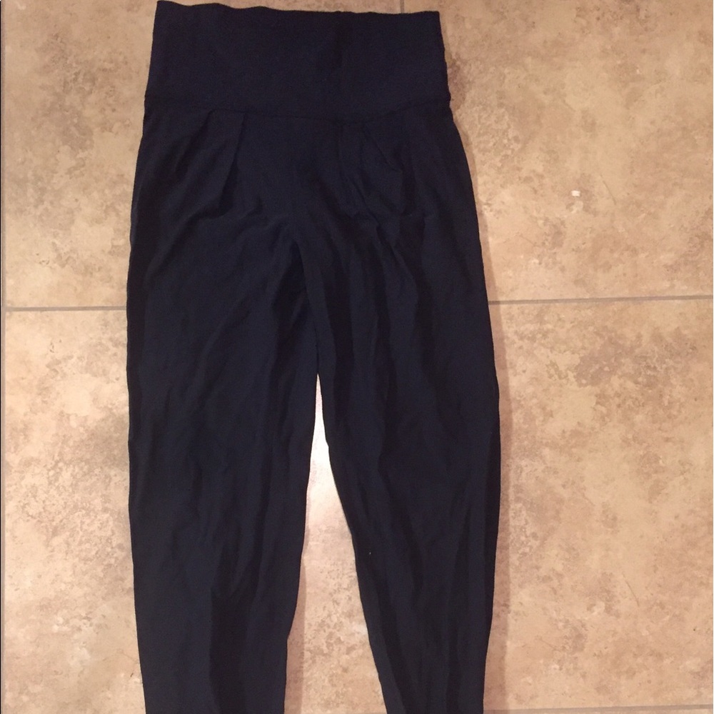 Lululemon Size 8 Foldover Legging