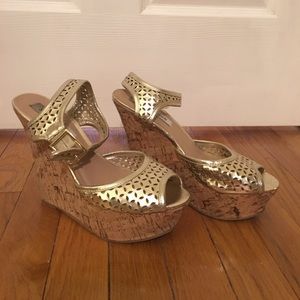 Gold Steve Madden wedges