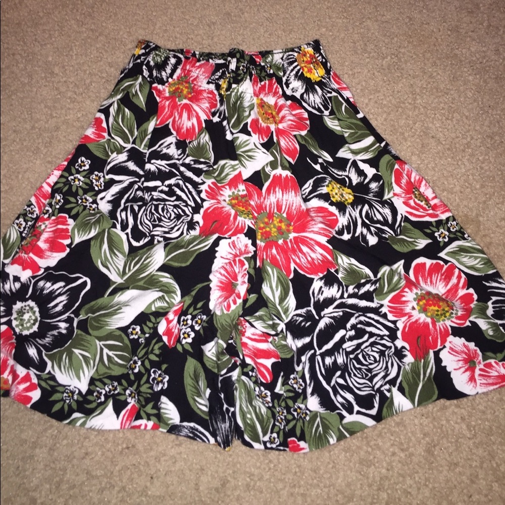 Vintage High Waisted Hawaiian Shorts