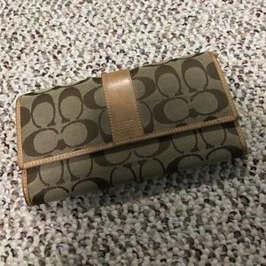 Authentic signature Coach Wallet