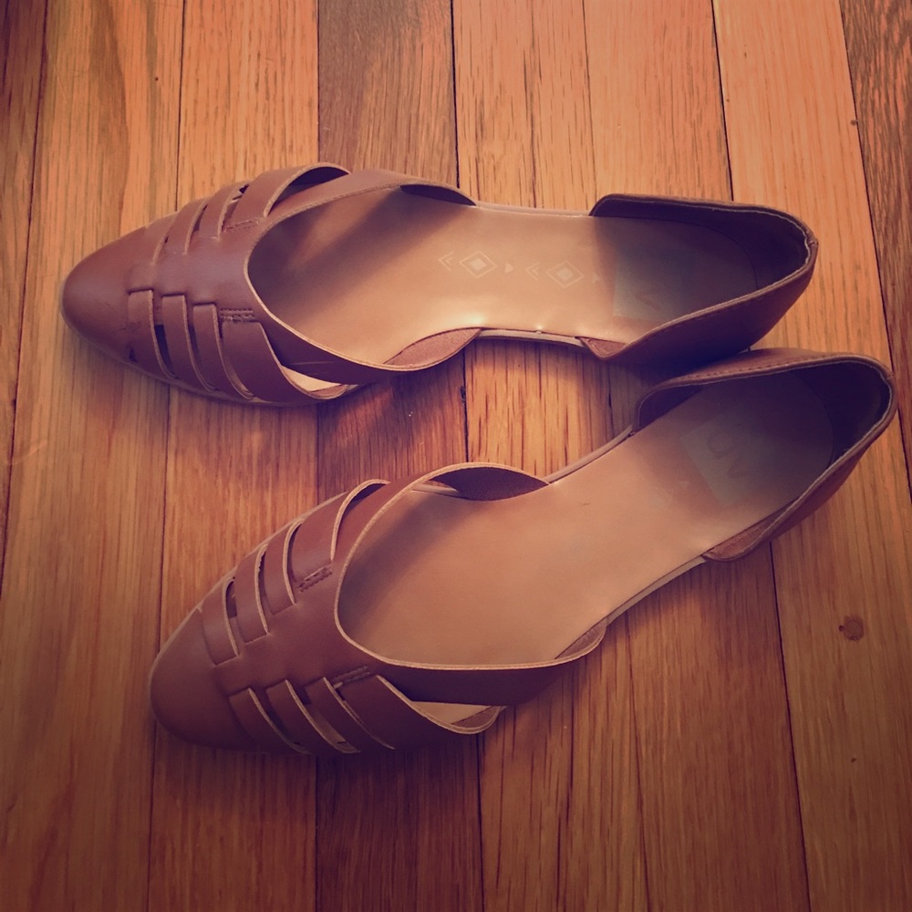 Closed toe sandal