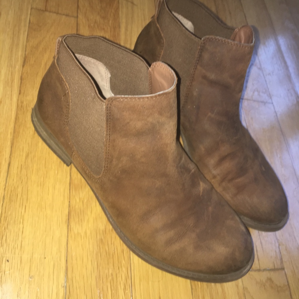 Brown ankle boots