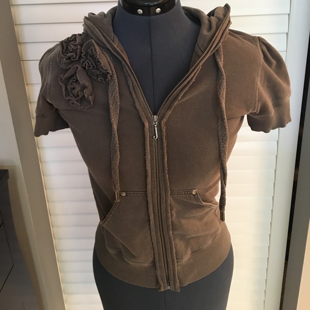 Short Sleeve hooded sweatshirt Size Small