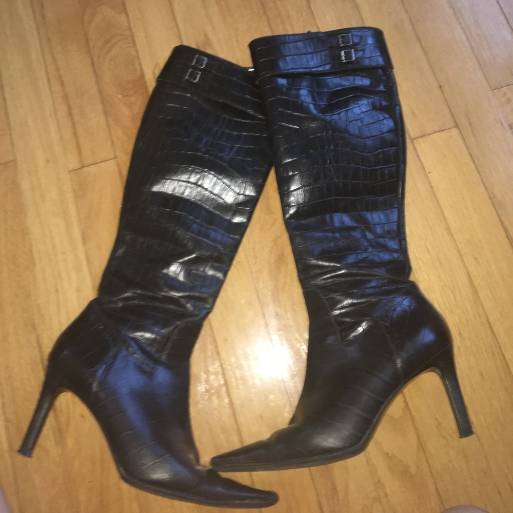 Leather heeled boots