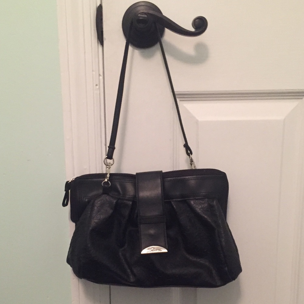 Volcom Purse black.  Adorable!