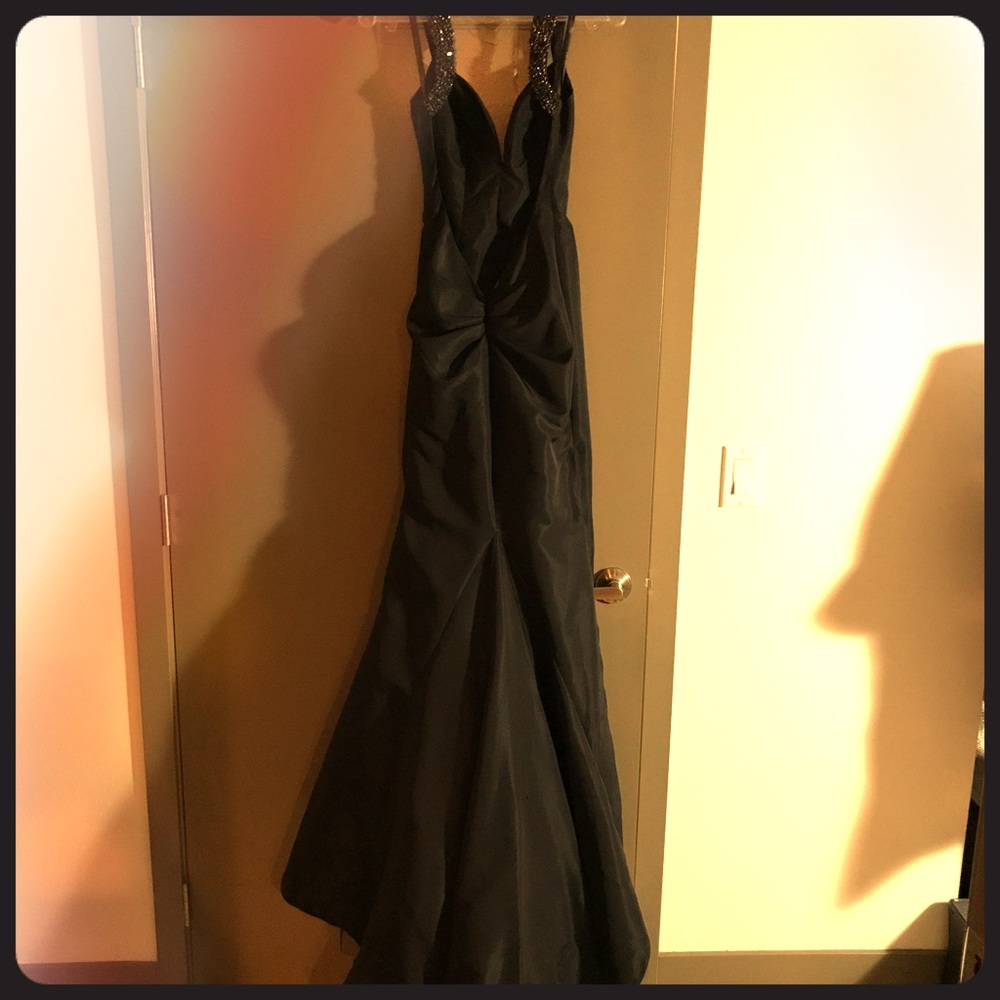 Gorgeous backless black gown with train