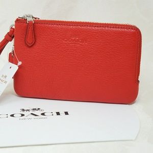 Coach Double Corner Zip Wristlet in pebble leather