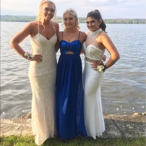 Gorgeous blue prom dress