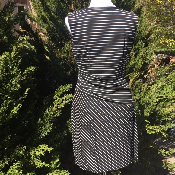 Nordstrom Designer Classic Dress EUC Read details - Picture 2 of 4