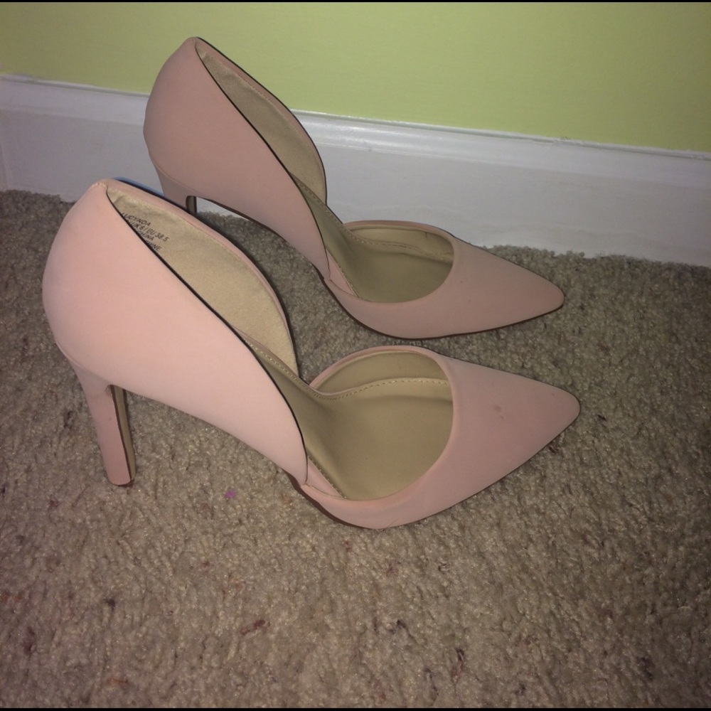 Light pink heels