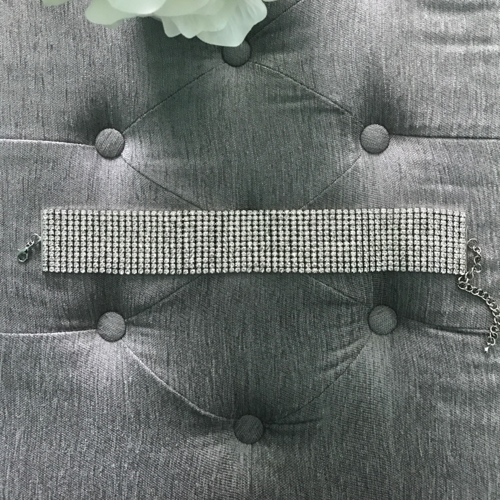 Diamond choker