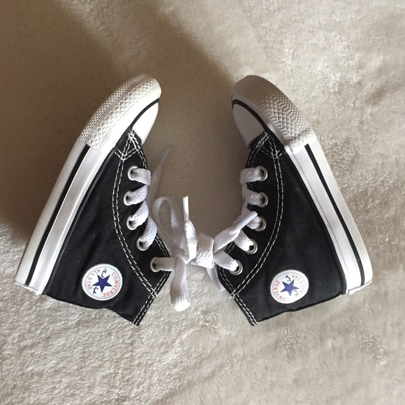 Black converse 🖤 - Picture 2 of 7