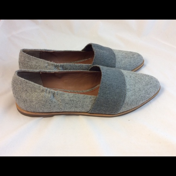 Ellen DeGeneres "Karlin" Flats - Picture 3 of 7