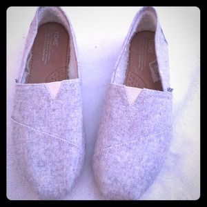 Gray Shearling TOMS Classics NWOB