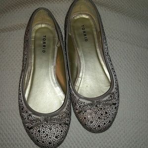 Adorable Torrid Sparkle Flats!