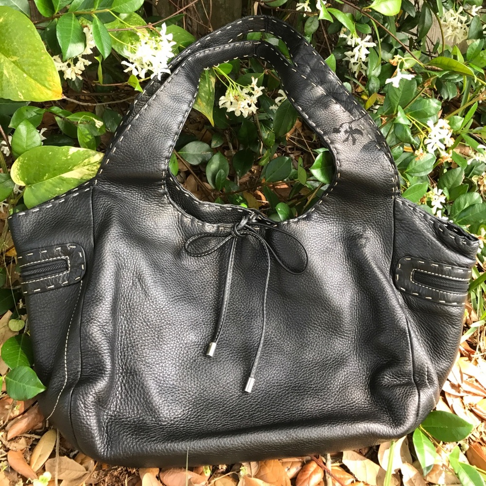 🌸Large (slightly used) black Donald J. Pliner bag