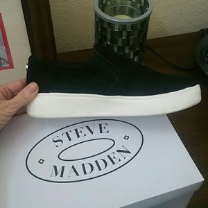 Steve Madden Slip Ons