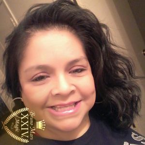 Meet your Posher, Claudia