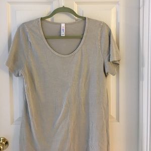 Lularoe top