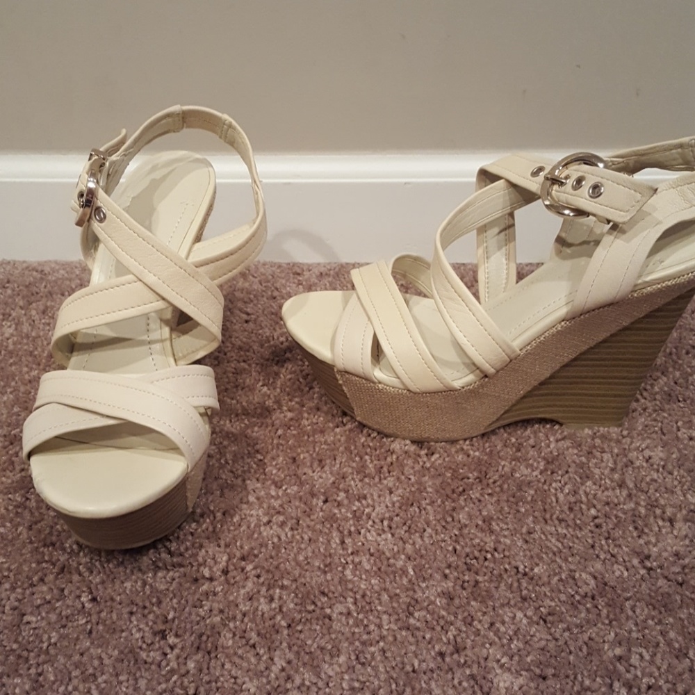 BCBG cream wedges