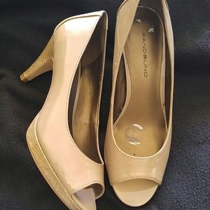Bandolino Size 7 Shoes