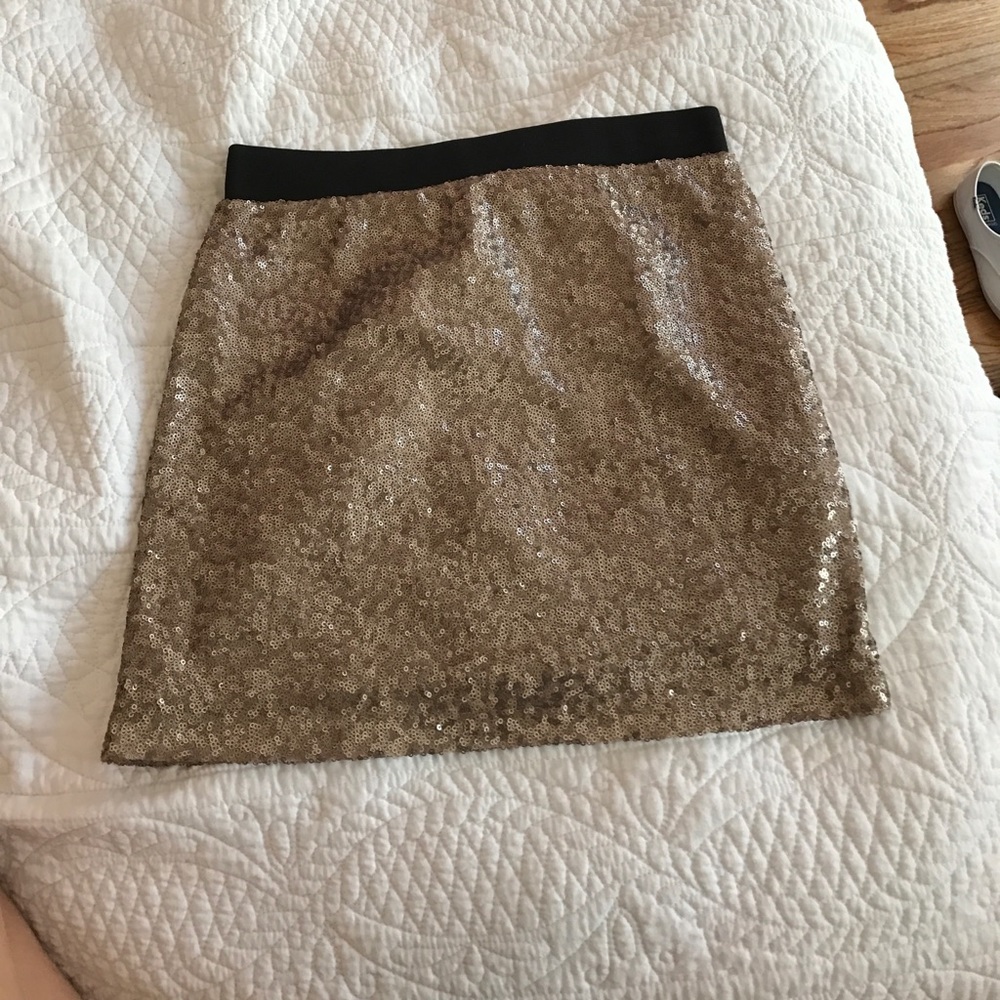 Forever 21 Gold Sequin Mini Skirt