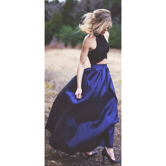 ModCloth Dresses & Skirts - Deep Blue Taffeta Maxi Skirt