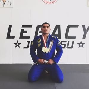 Meet your Posher, Juan