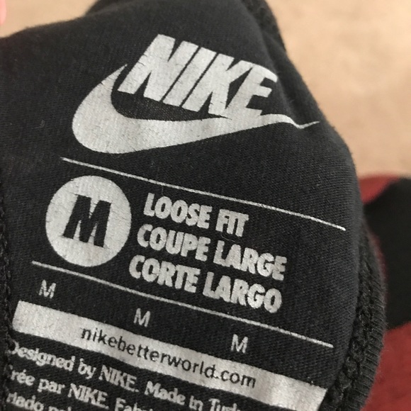 Nike athletic top - Picture 2 of 2