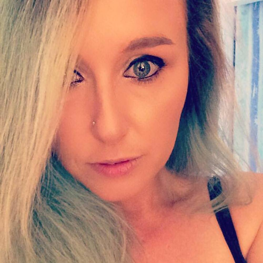 Meet your Posher, Alicia