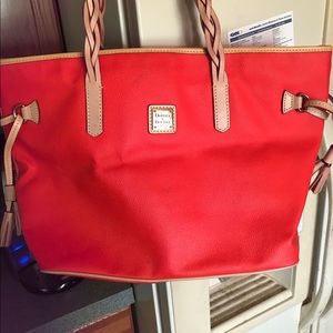 Large Purse... Dooney&Bourke