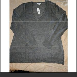 NY&Co *NWT* Grey V Neck Sweater XL