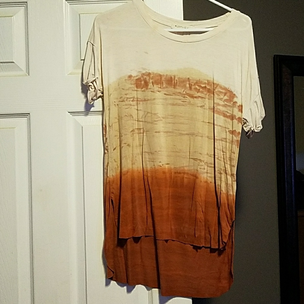 High low shirt ☆NEW PRICE☆ Make me an offer $$