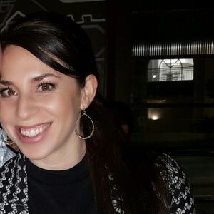 Meet your Posher, Noelia