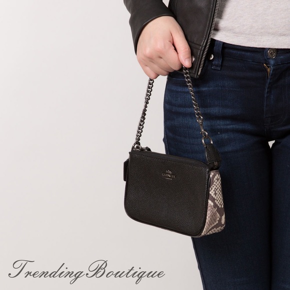 💕SOLD💕 Coach snake embossed wristlet w/ chain - Picture 6 of 6