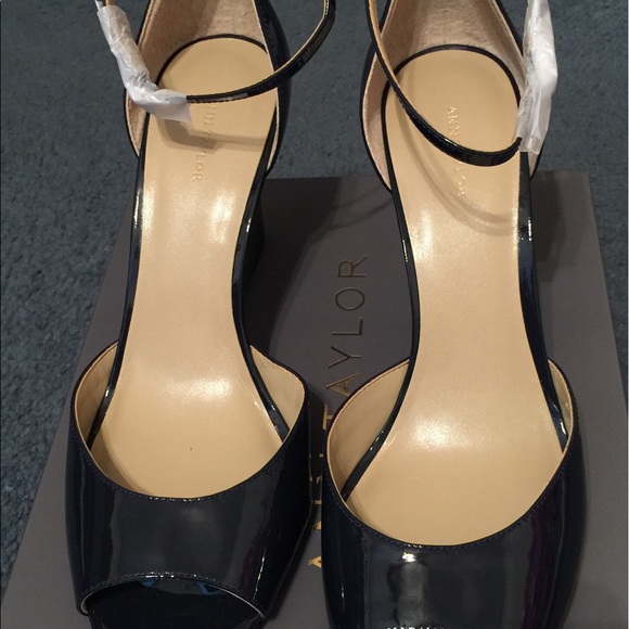 Ann Taylor Dagny Patent Wedge- Navy Blue - Picture 1 of 4