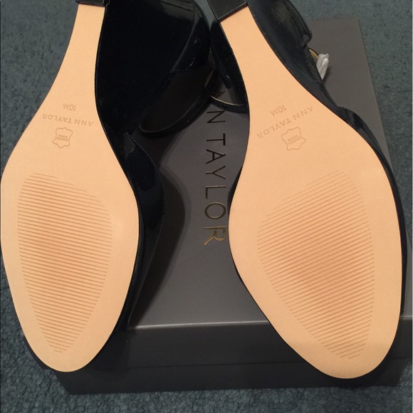 Ann Taylor Dagny Patent Wedge- Navy Blue - Picture 3 of 4