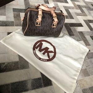 MK Signature Grayson Speedy