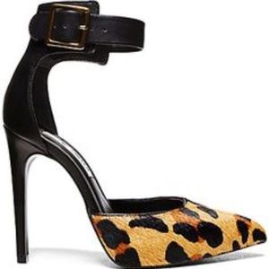 STEVE MADDEN FLSHBACK LEOPARD DRESS PUMPS