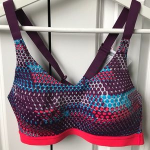 Victoria's Secret lightweight Sports Bra