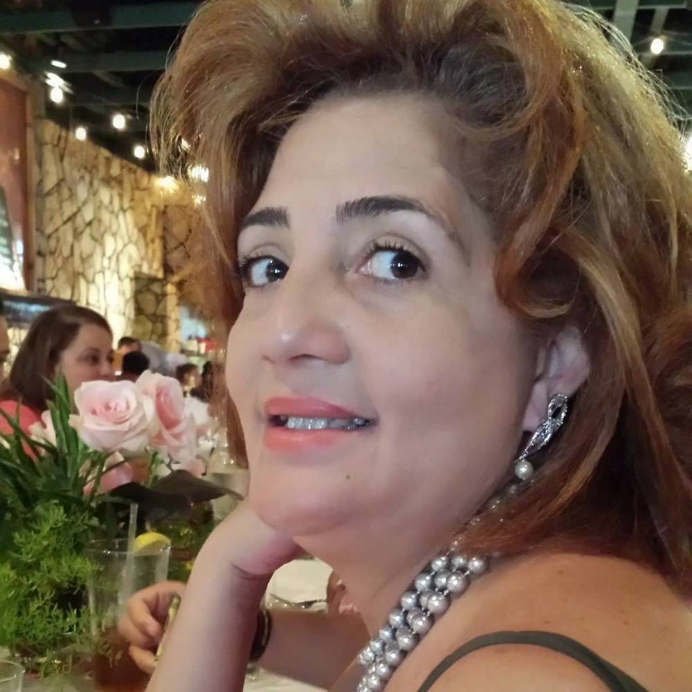 Meet your Posher, Yohanna