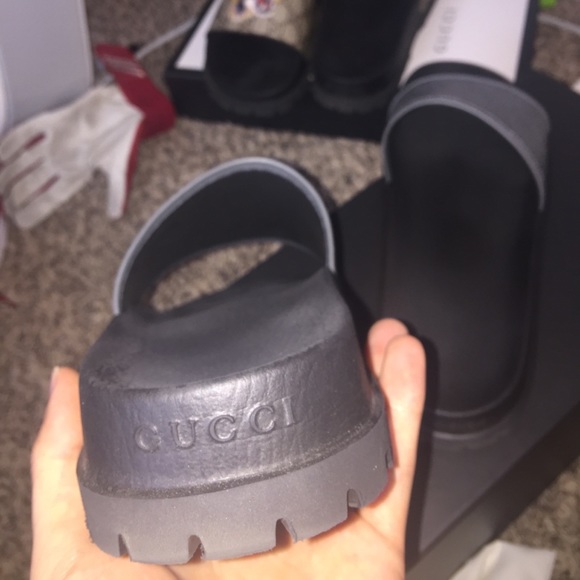 Brand New Leather Gucci Flip Flops