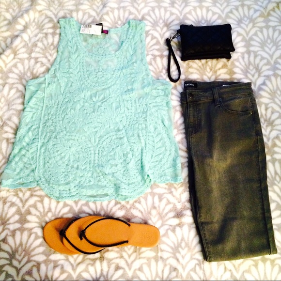 NWT Mint Sheer Lace Top ☀️💛 - Picture 1 of 3