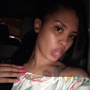 Meet your Posher, Amber