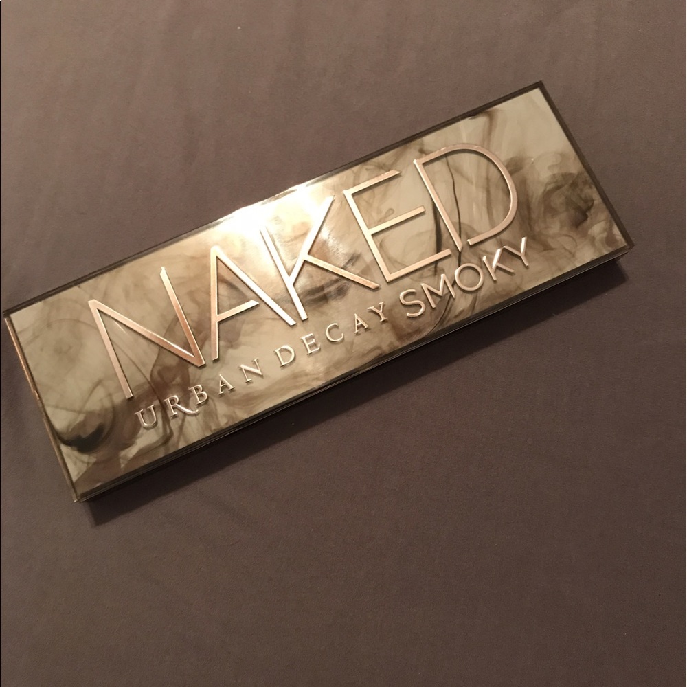 Urban Decay Naked Smoky palette